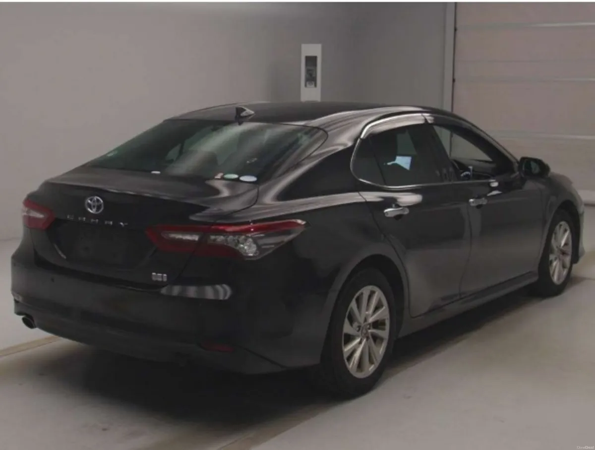 2021 Toyota Camry hybird automatic 1 owner - Image 3