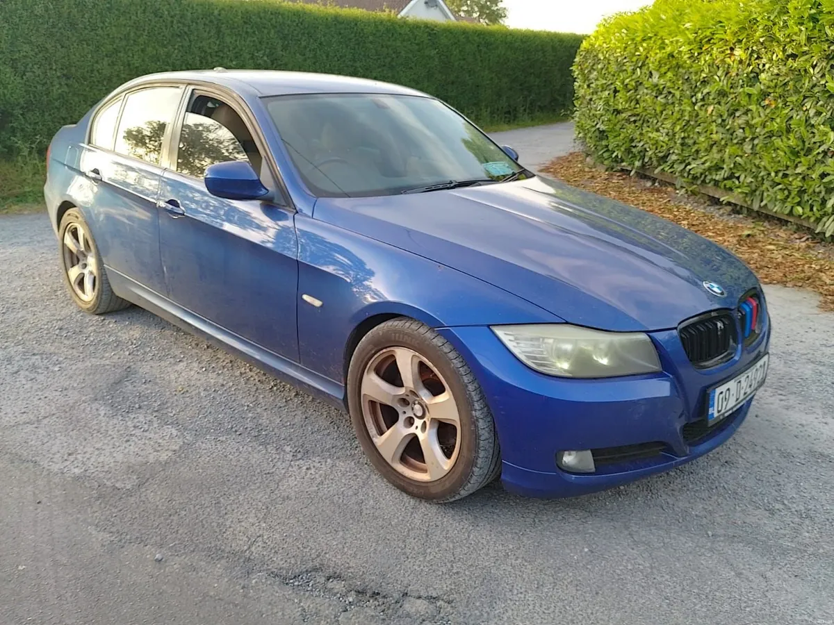 BMW 3-Series 2009 - Image 3