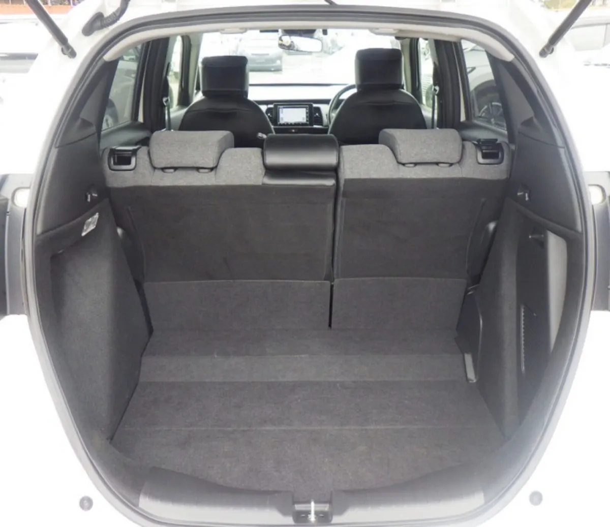 2021 HONDA FIT hybird automatic 1 owner - Image 5