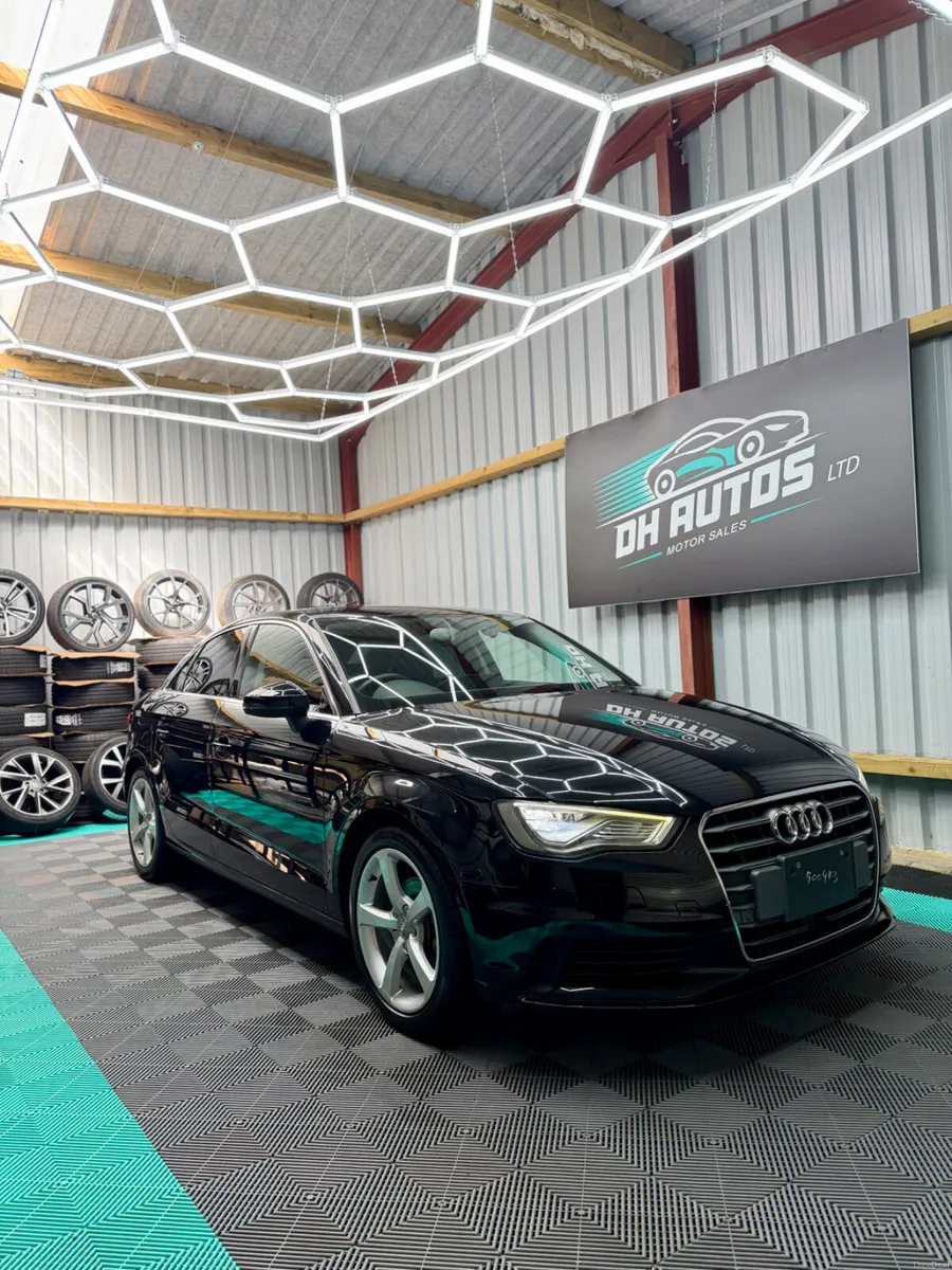 2015(152) Audi A3 Saloon - Leather seats! - Image 1