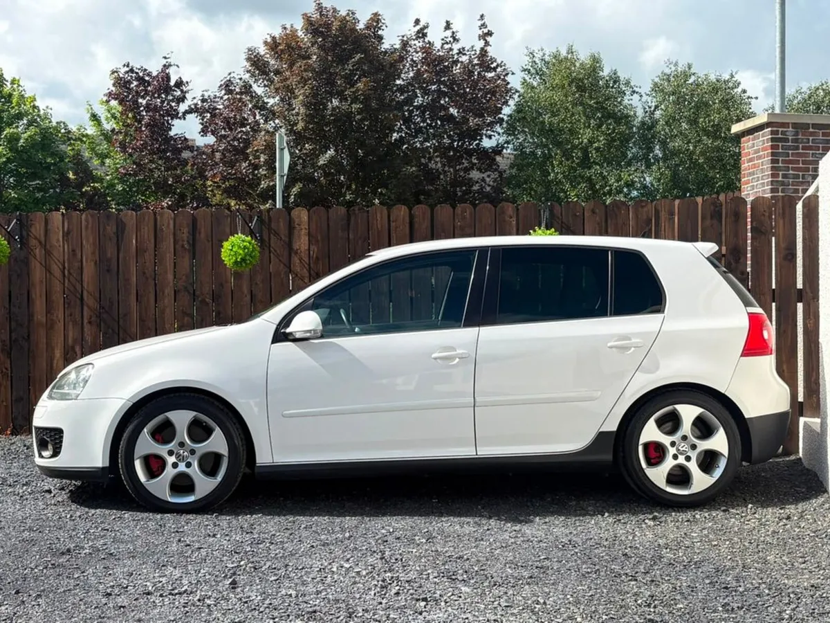 Volkswagen Golf GTI - DSG - 56KMS - Image 4