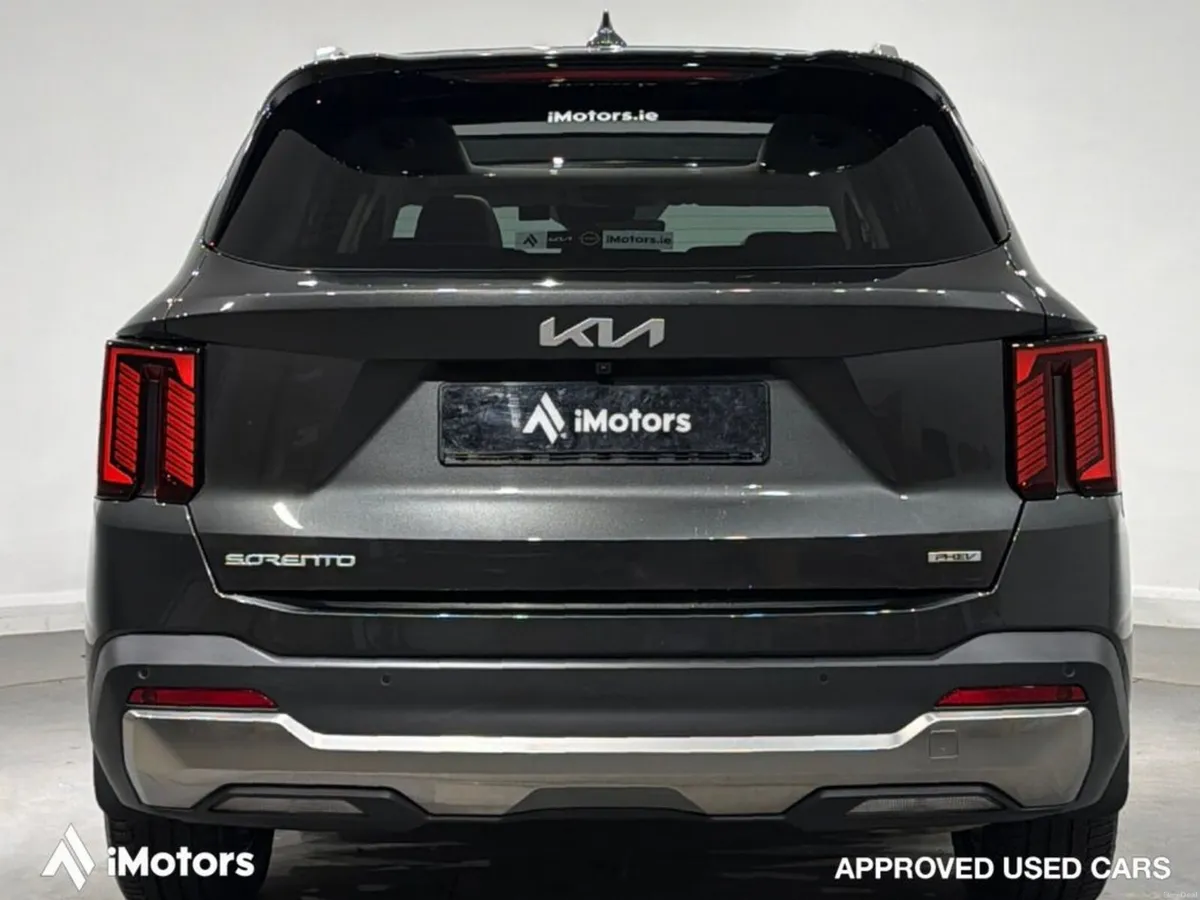 Kia Sorento PHEV 7 SEATER 4WD SIDESTEPS SUNROOF - Image 4
