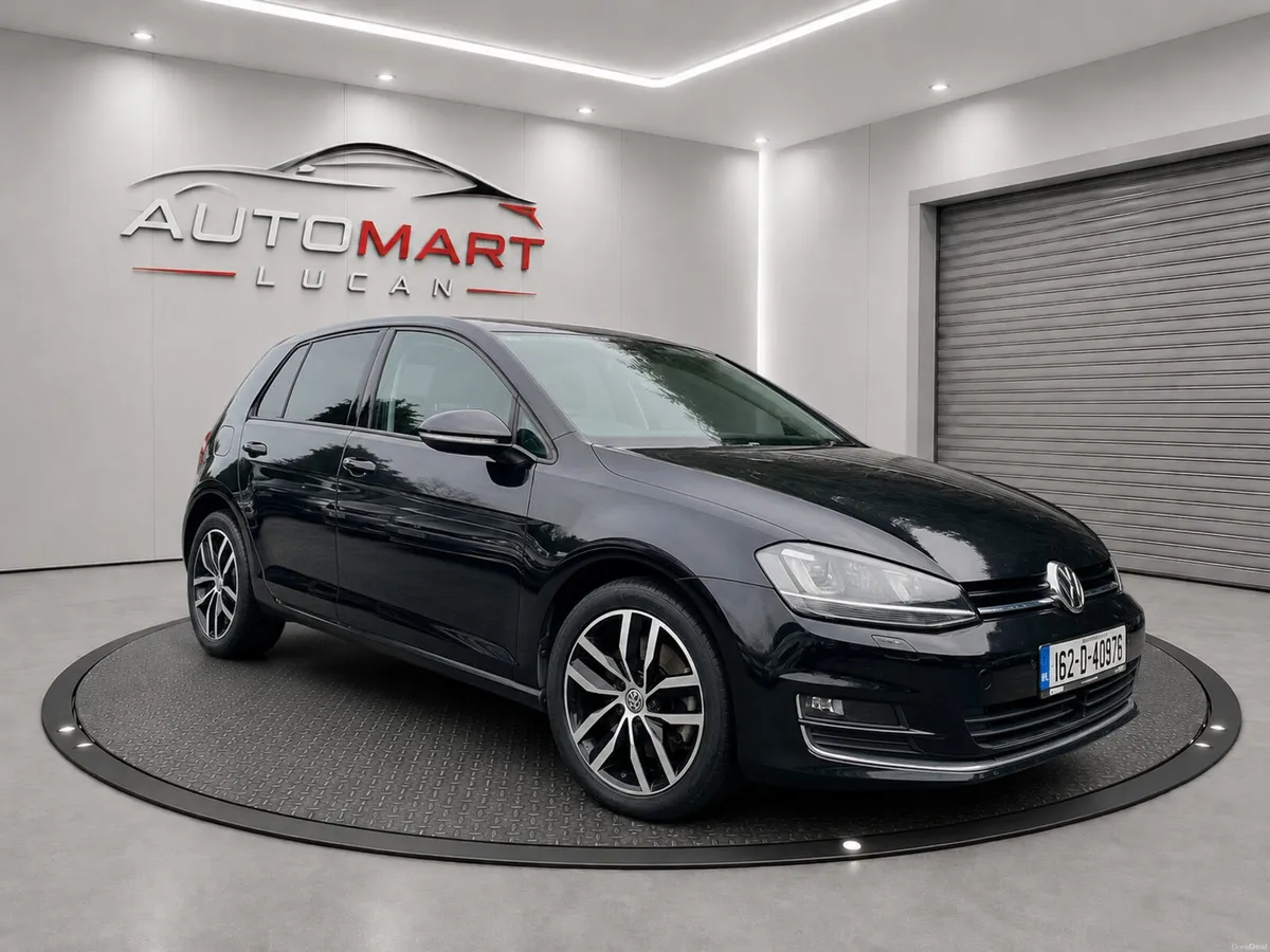 Volkswagen Golf 2016 Leather & Car play - Image 3