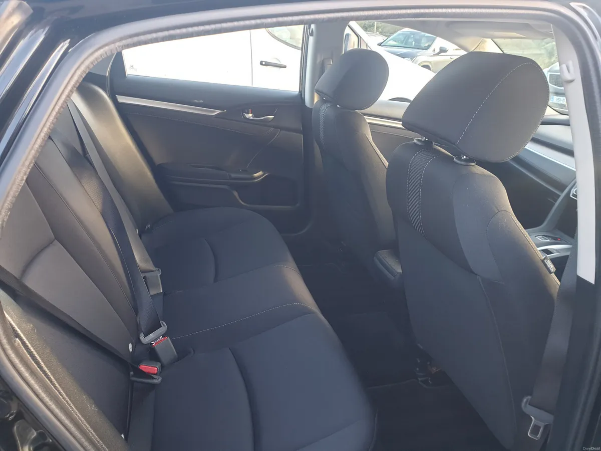 Honda Civic 2020 - Image 6