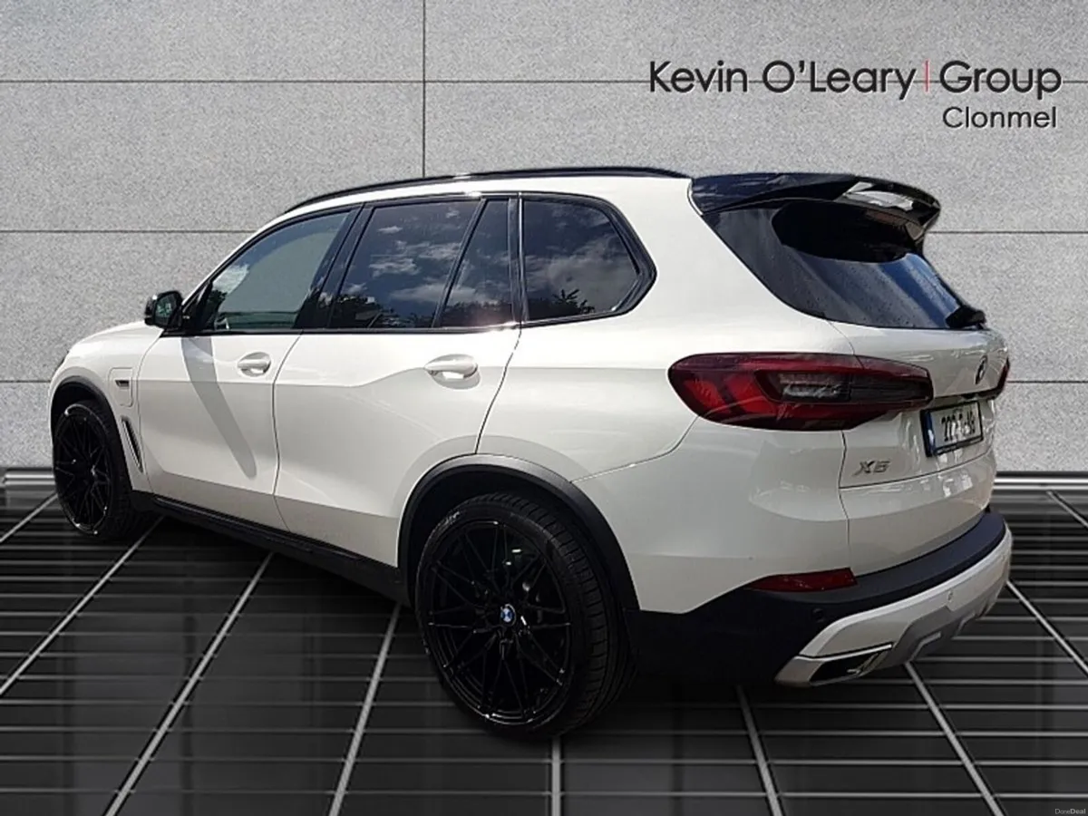 BMW X5 xDrive45e xLine - Image 3