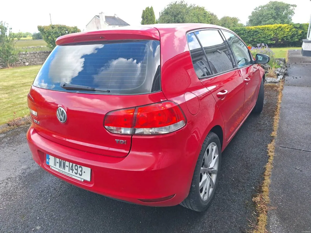 Volkswagen Golf 1.6 TDI Automatic 1 year NCT - Image 6