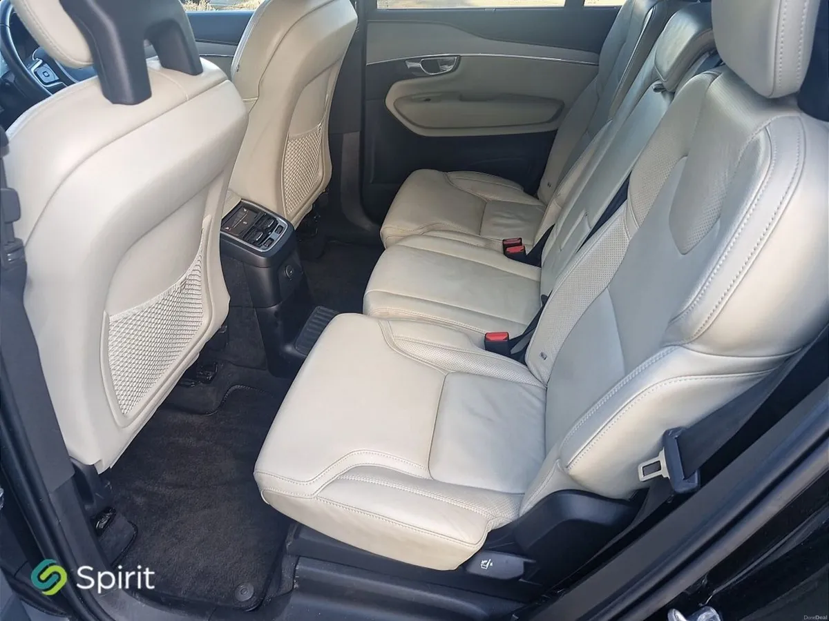 Volvo XC90 T8 R-Design Pro Plug In Hybrid - Image 5