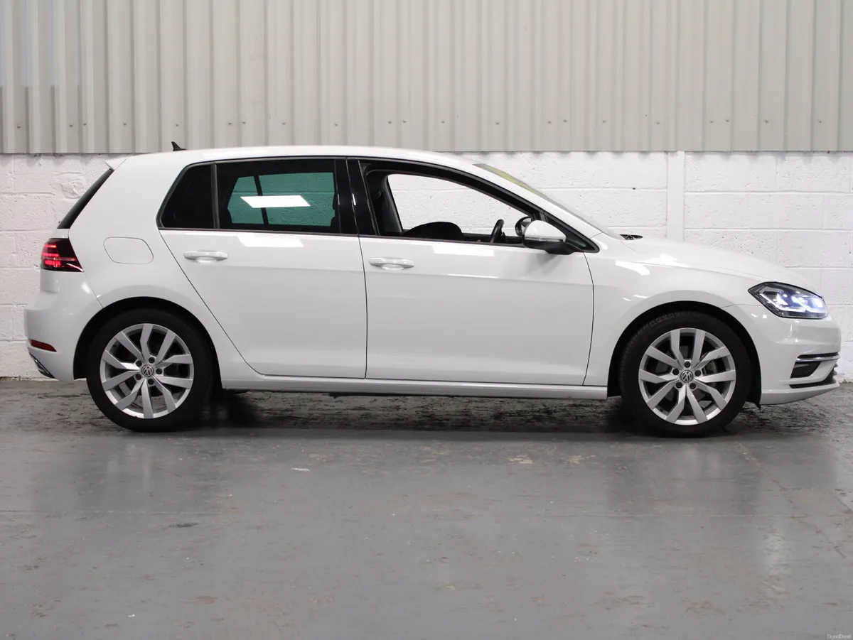 2018 Volkswagen Golf - Image 5