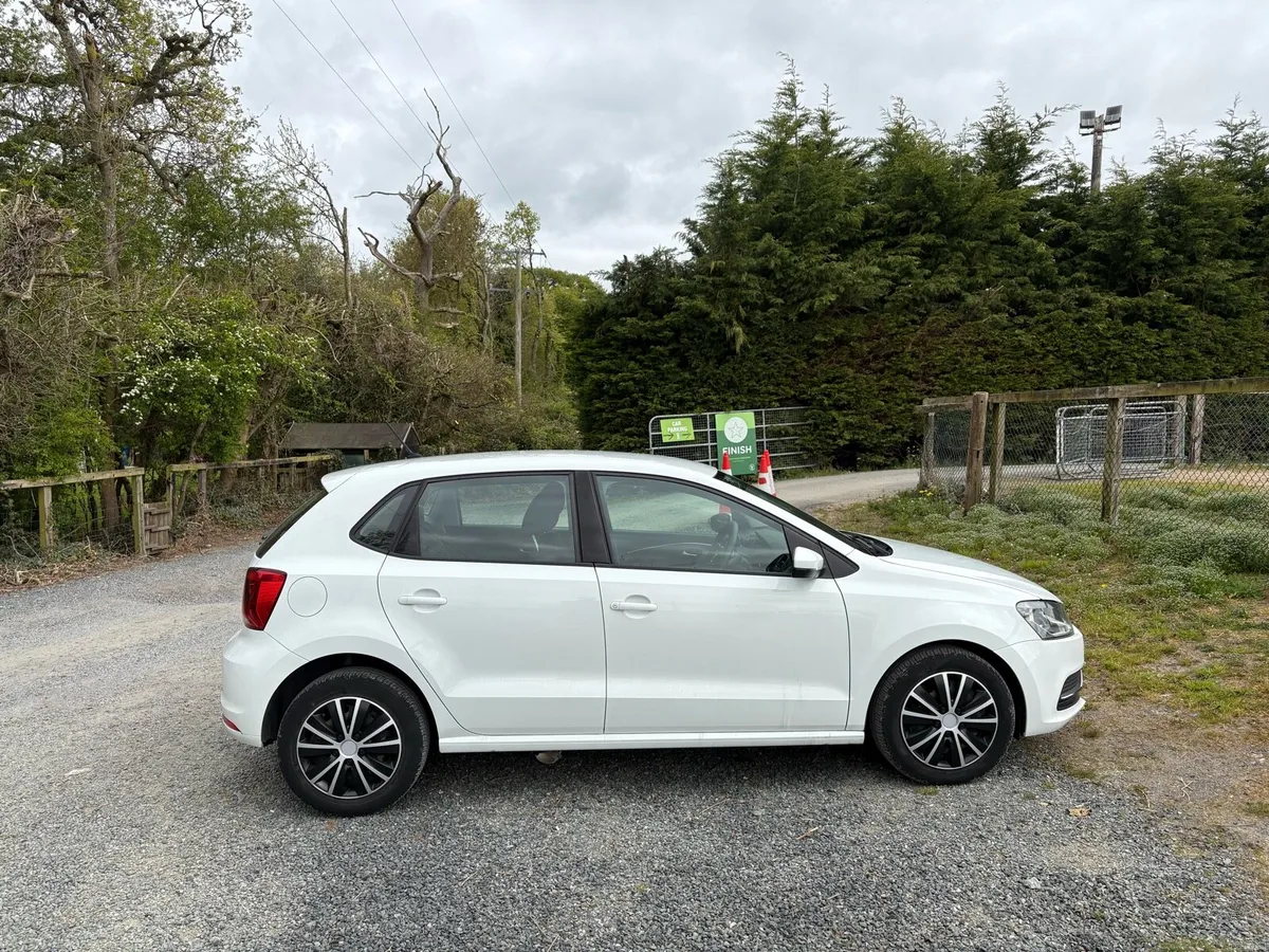 Volkswagen Polo 1.2 TSI (2017) - Image 3