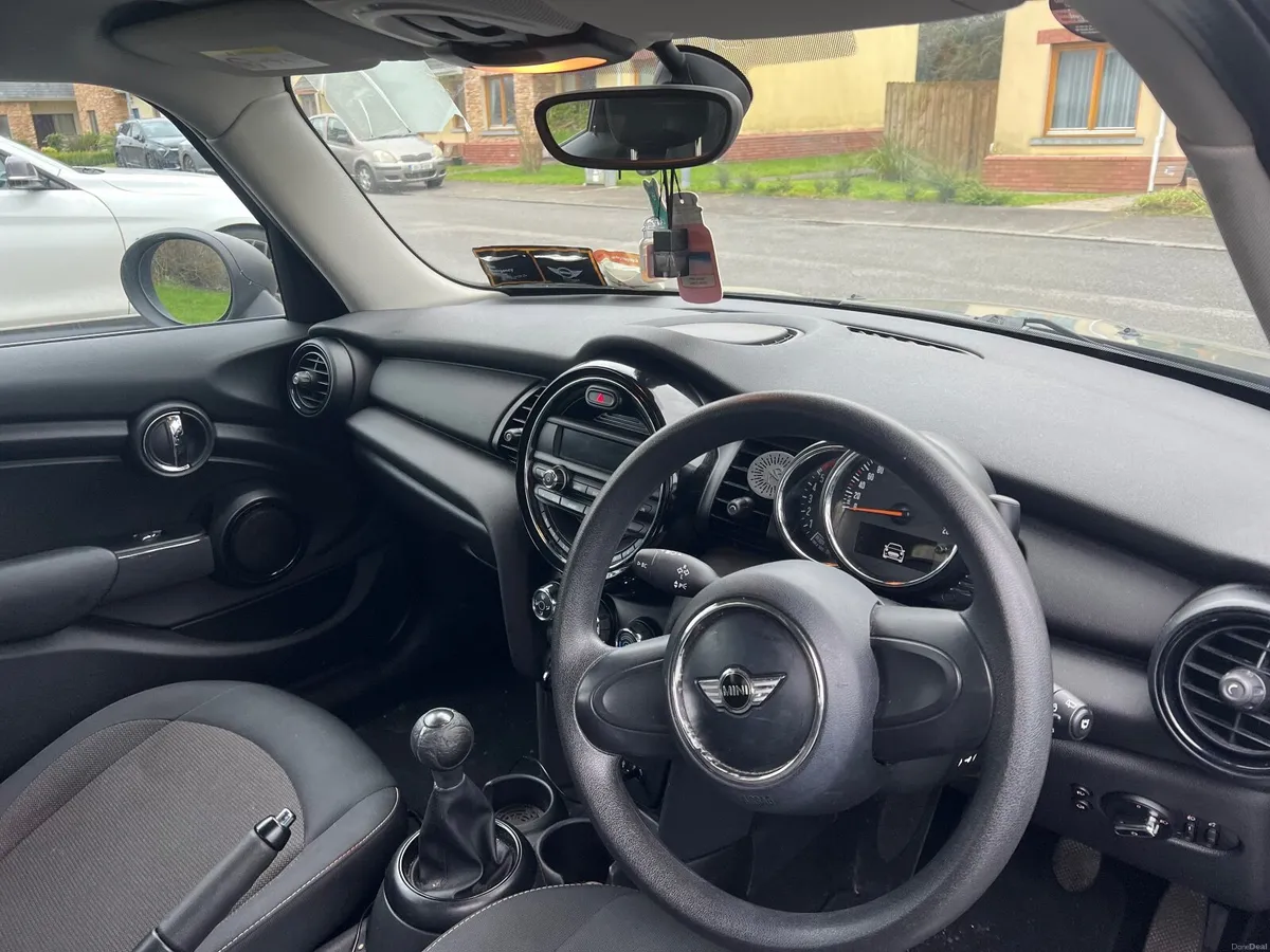 Mini One 2015 - Image 2
