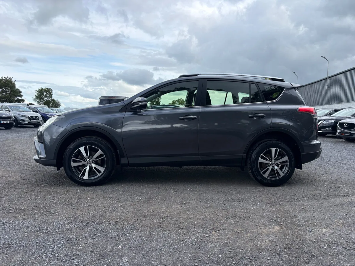 Toyota RAV4 - Image 2