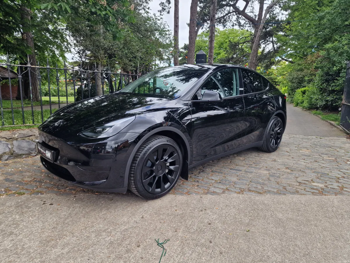 2023 (231) Tesla Model Y RWD - Image 1