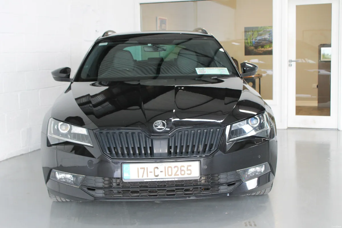 Skoda Superb 2017, Sportline Automatic Estate - Image 2
