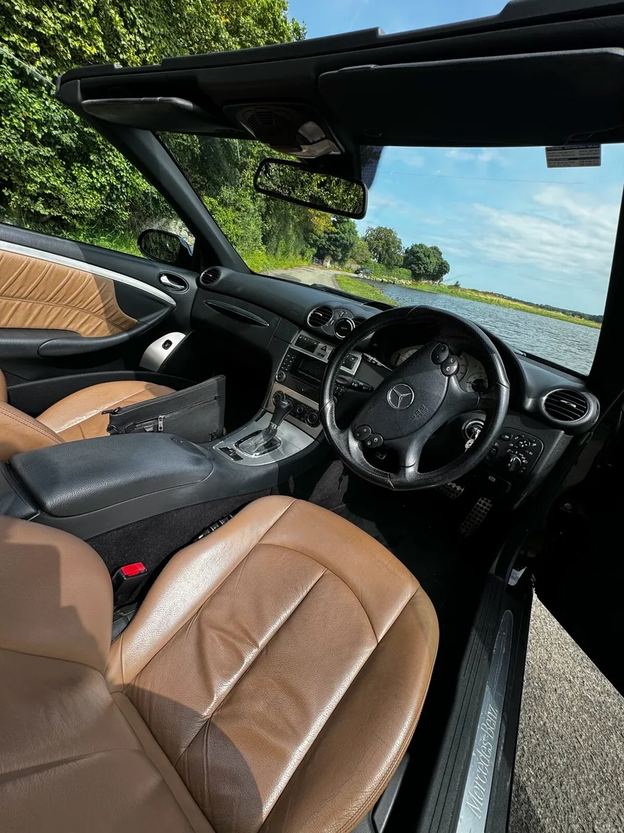 Convertible Mercedes CLK200 1.8 petrol Automatic - Image 1