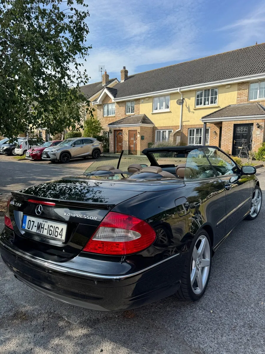 Convertible Mercedes CLK200 1.8 petrol Automatic - Image 2