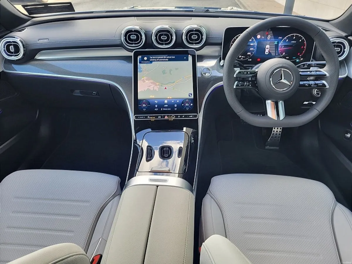 Mercedes-Benz C-Class C200d AMG LINE PLUS AUTO *(N - Image 4
