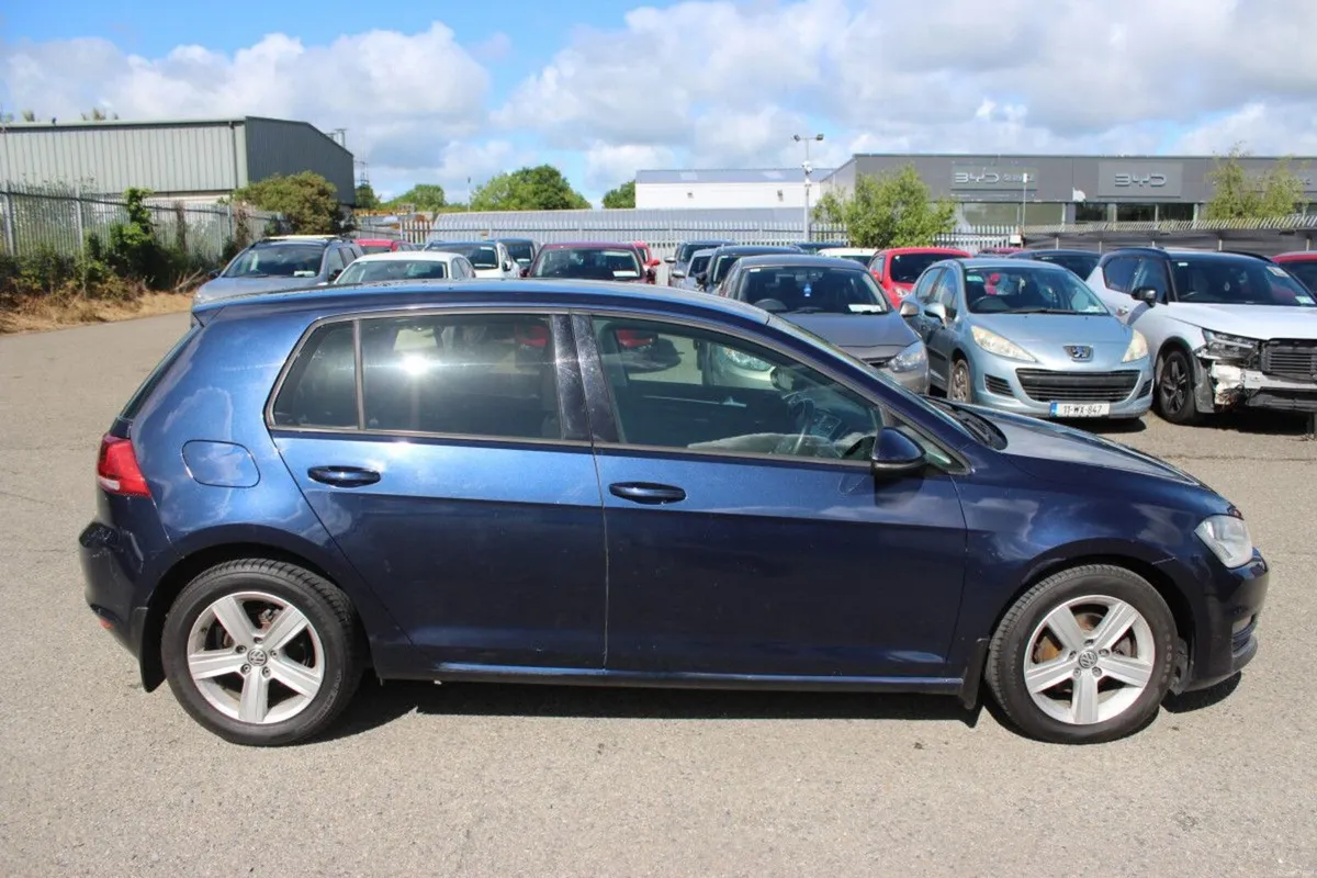 Volkswagen Golf 1.6 TDI 105HP HIGHLINE - TENDER 12 - Image 4