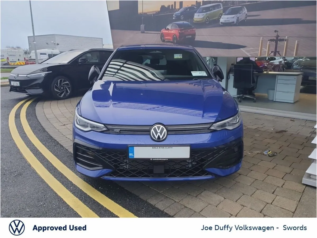 Volkswagen Golf R-LINE 1.5 TSI MHEV 116HP - Image 3