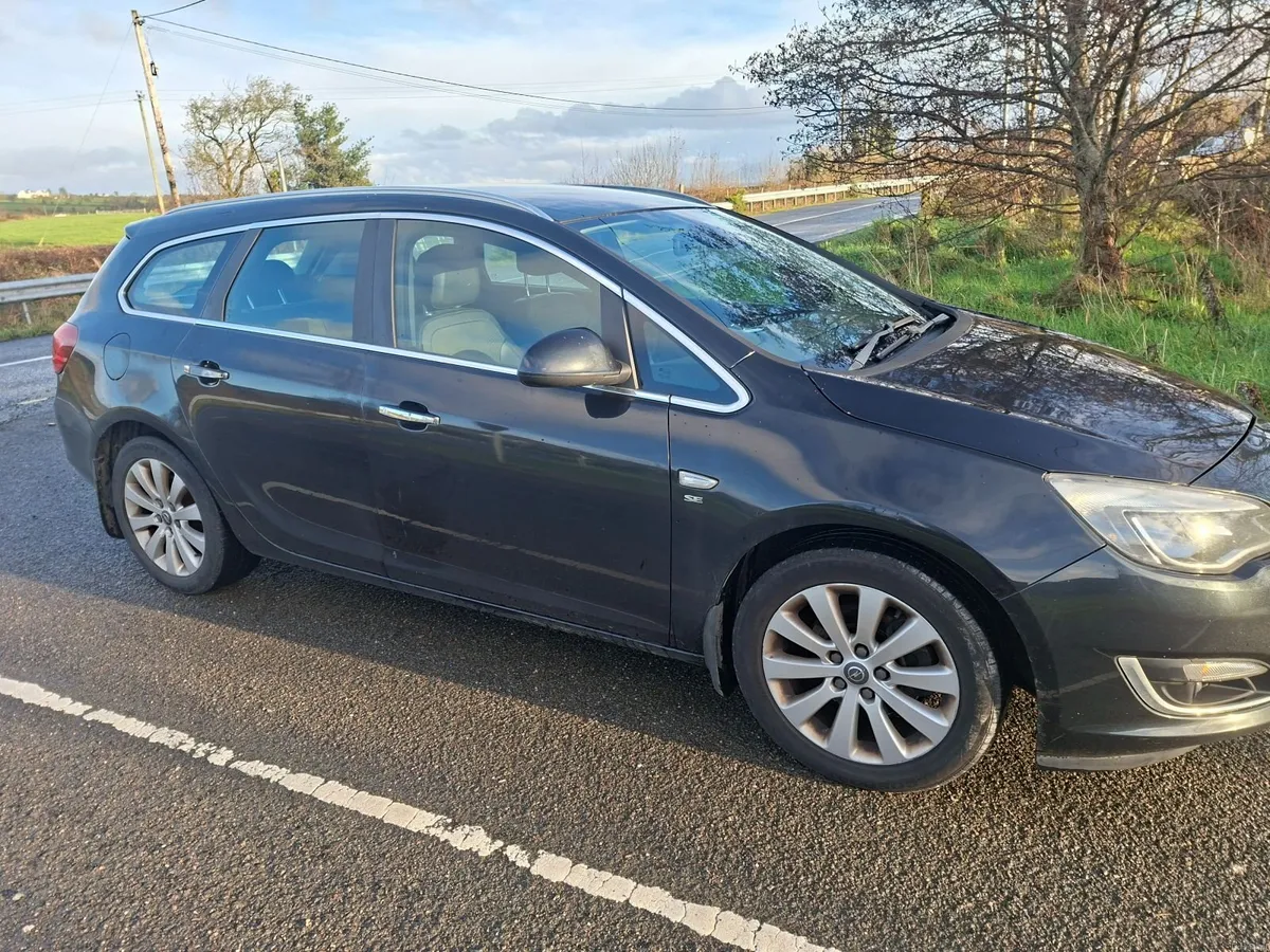 Opel Astra 2013 - Image 4