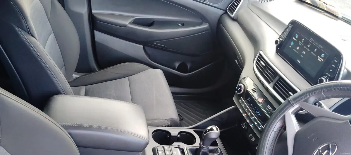 202 Hyundai Tucson Auto 1.6 CRDi - Image 2