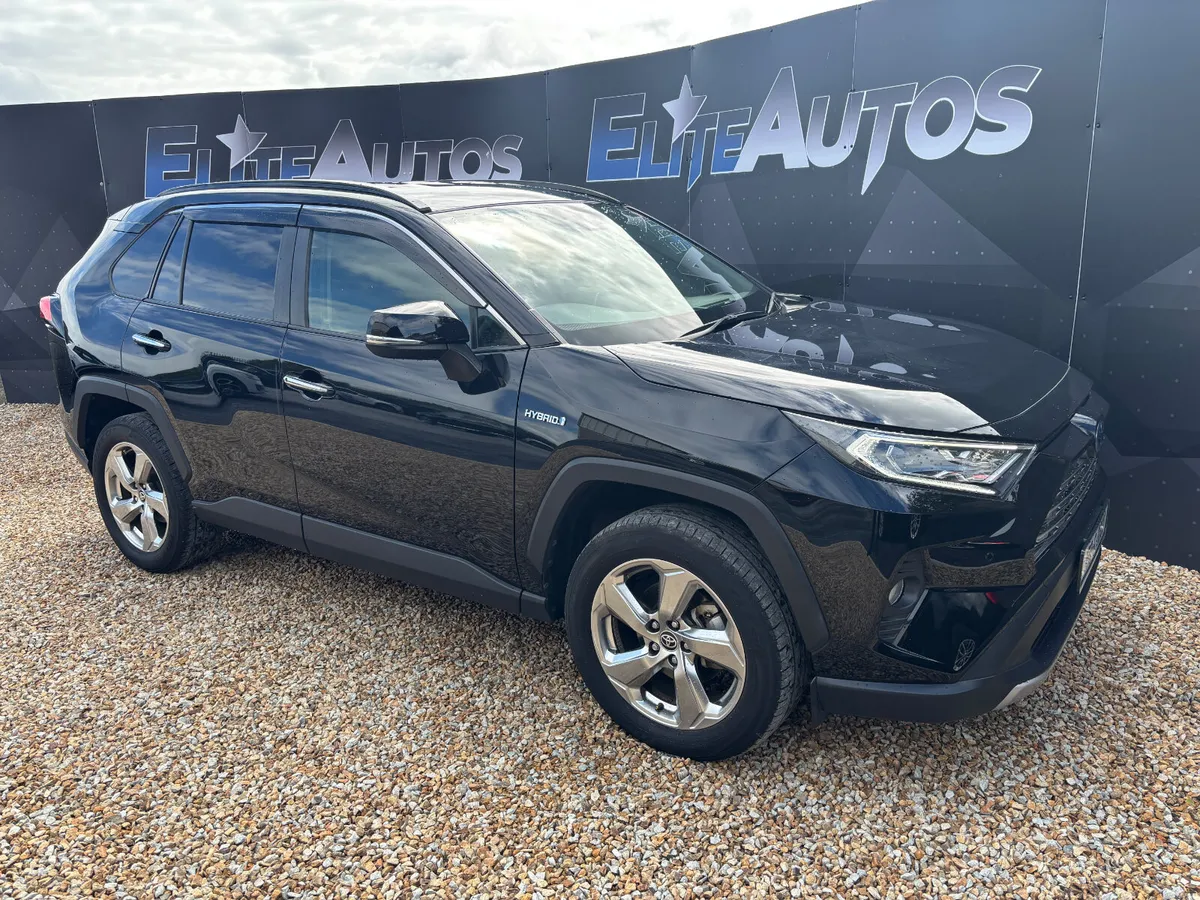Toyota Rav 4 AWD Sol Hybrid 2019 - Image 2