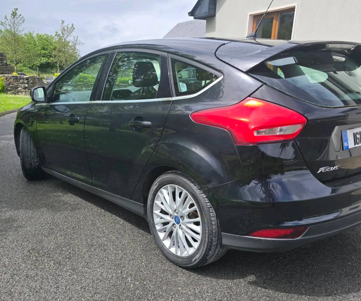 Ford Focus 5DR 1.5 TD 95PS 6SPD 4DR - Image 5