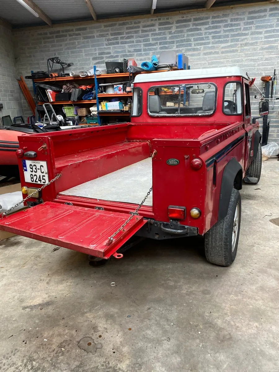 Landrover Defender 110 pickup. - Image 6