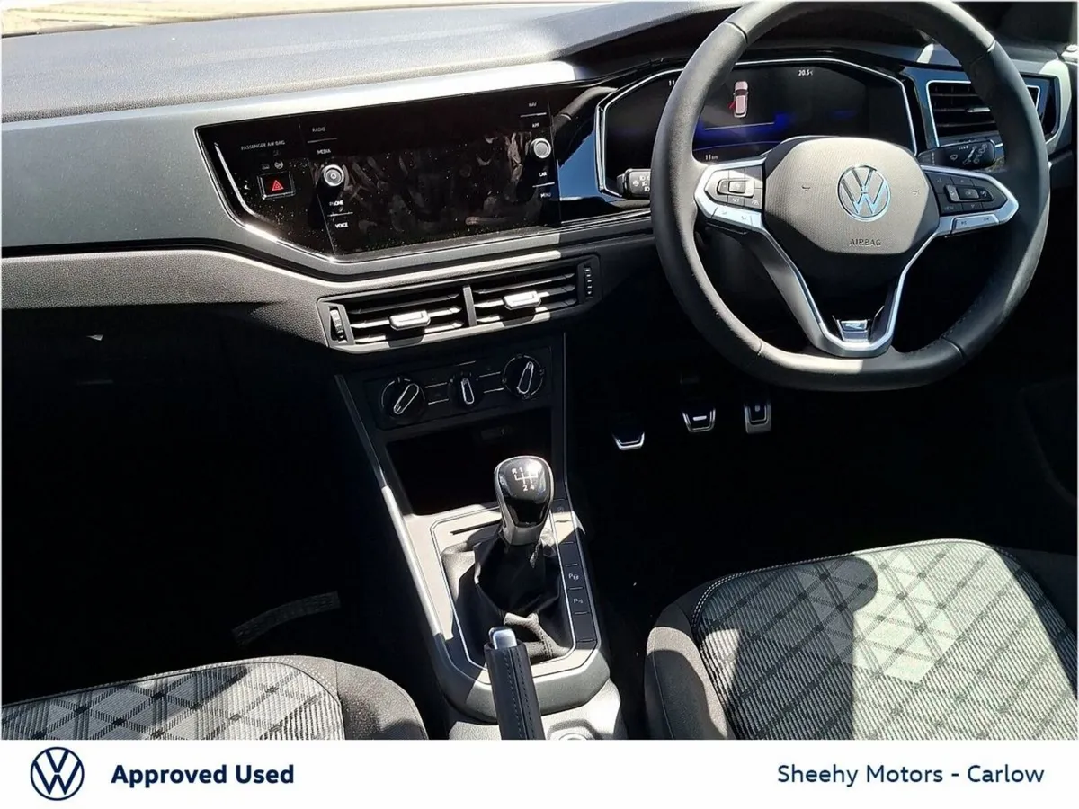 Volkswagen Polo 1.0TSI R-LINE 75 - Image 2