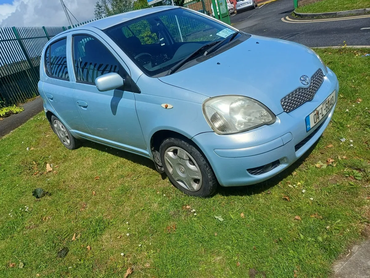Toyota Yaris 2004 - Image 4