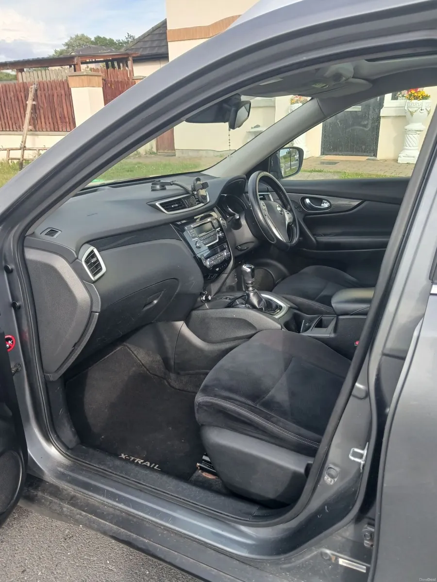 Nissan X-Trail 2016 - Image 2