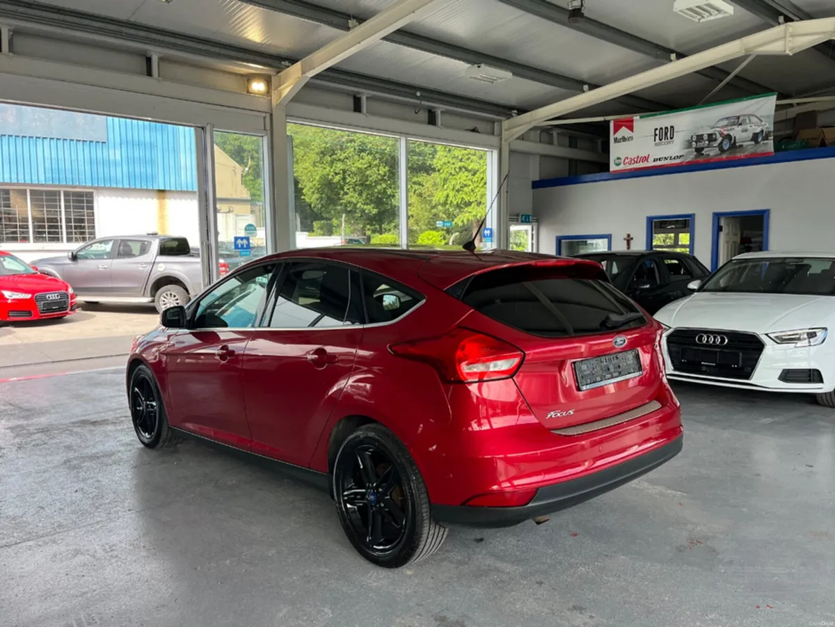 Ford Focus ZETEC TDCI - Image 6