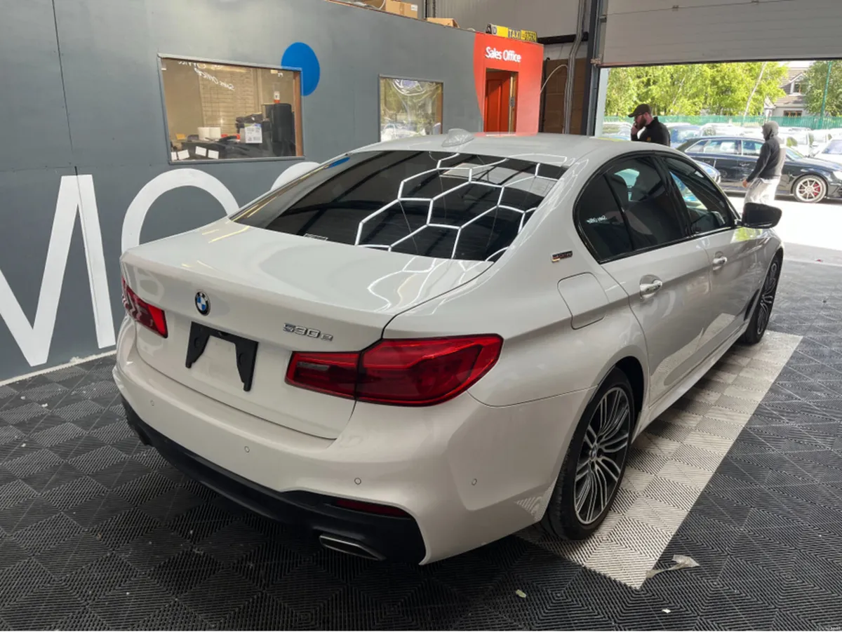 BMW 5-Series 2018 BMW 530E M-SPORT iPERFORMANCE 2. - Image 2