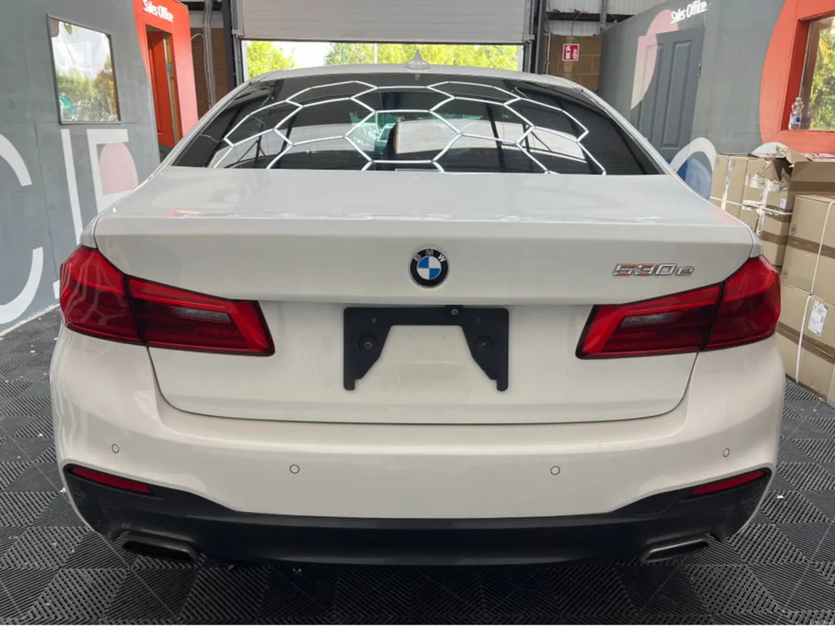 BMW 5-Series 2018 BMW 530E M-SPORT iPERFORMANCE 2. - Image 3