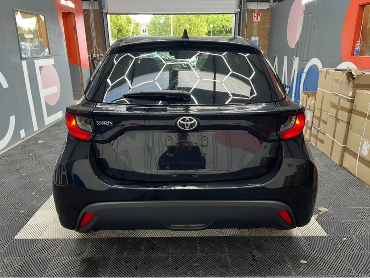 Toyota Yaris 2022 TOYOTA YARIS X 1.0 AUTOMATIC / R - Image 3