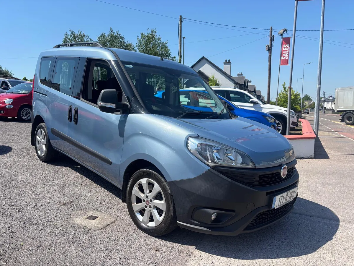 Fiat Doblo 2017  DIESEL  5  SEATER - Image 1
