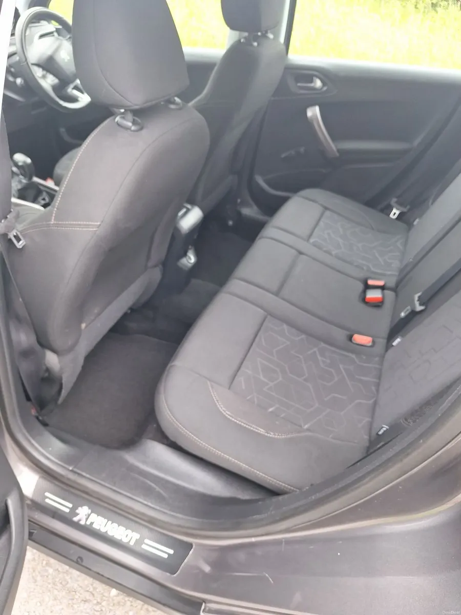 Peugeot 2008 2015 - Image 2