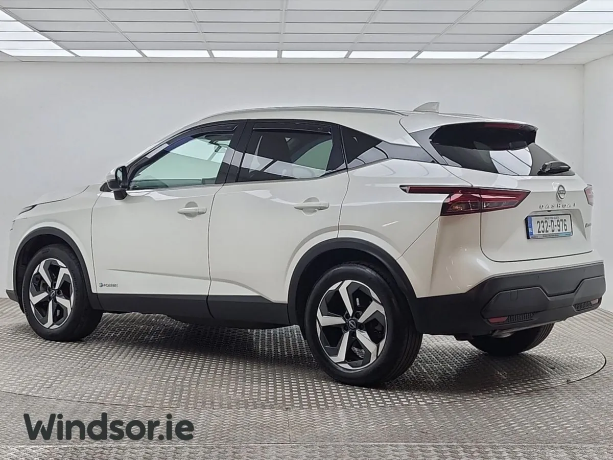 Nissan Qashqai ePOWER QASHQAI SV + Glass Roof & Pr - Image 3