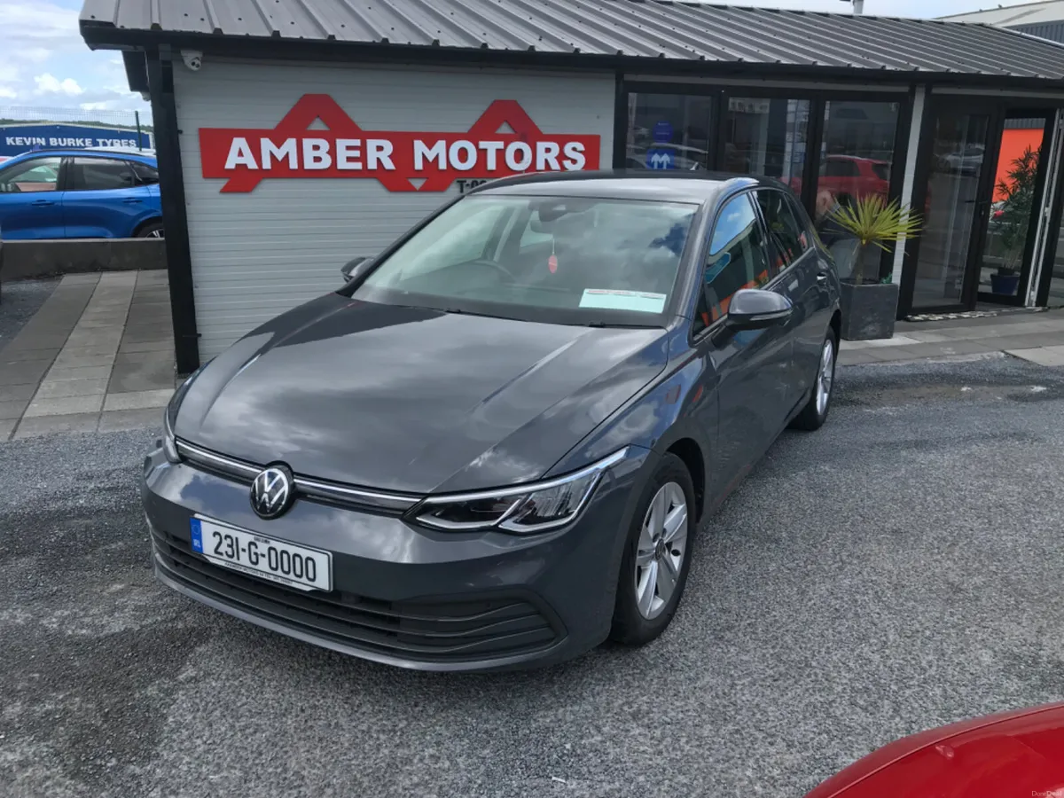 Volkswagen Golf 2023 - Image 2