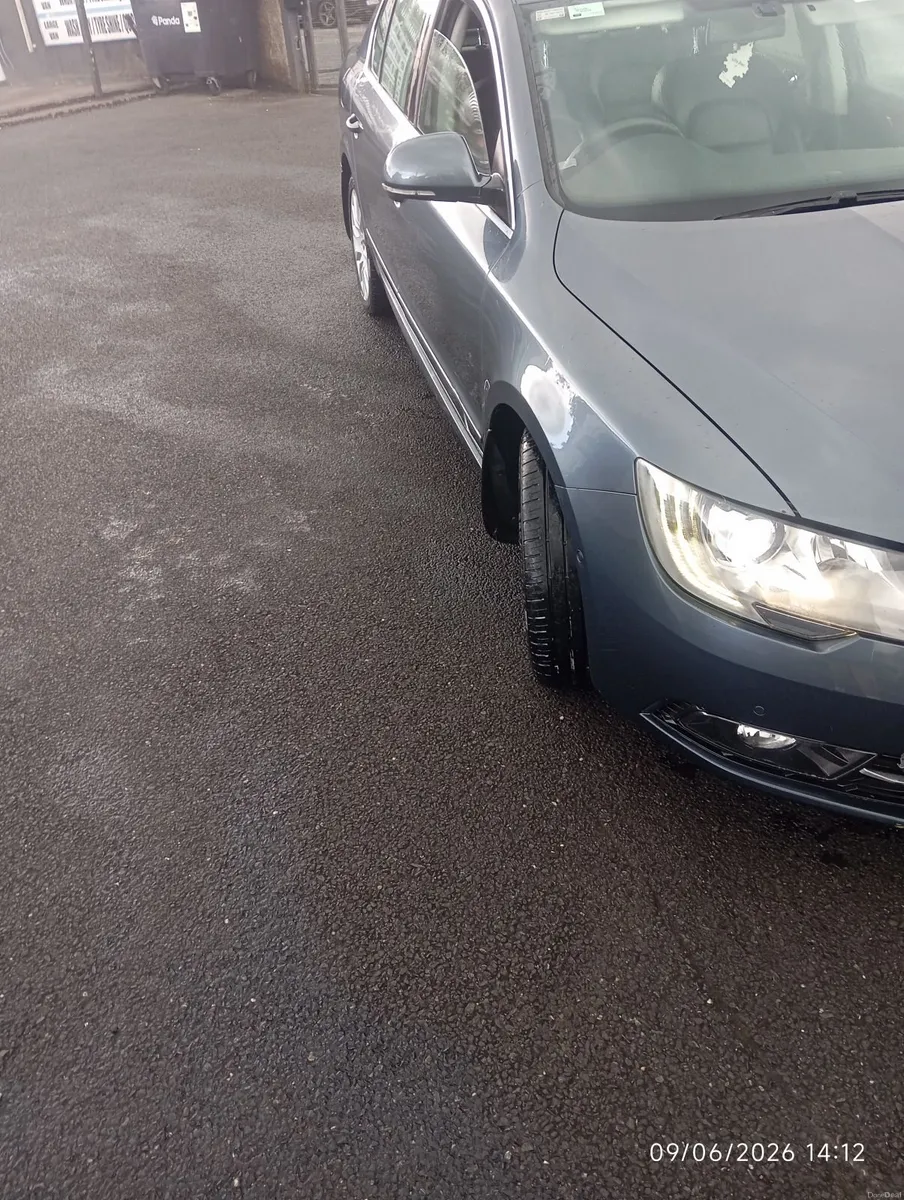 Skoda Superb 2014 - Image 4