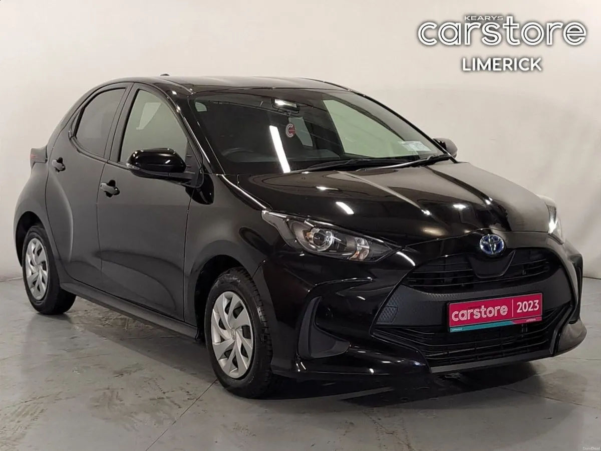 Toyota Yaris 1.5 HYBRID - Image 1