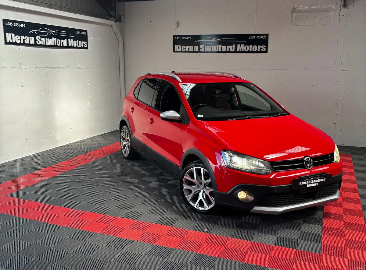 2015 Volkswagen Polo Cross - Image 1