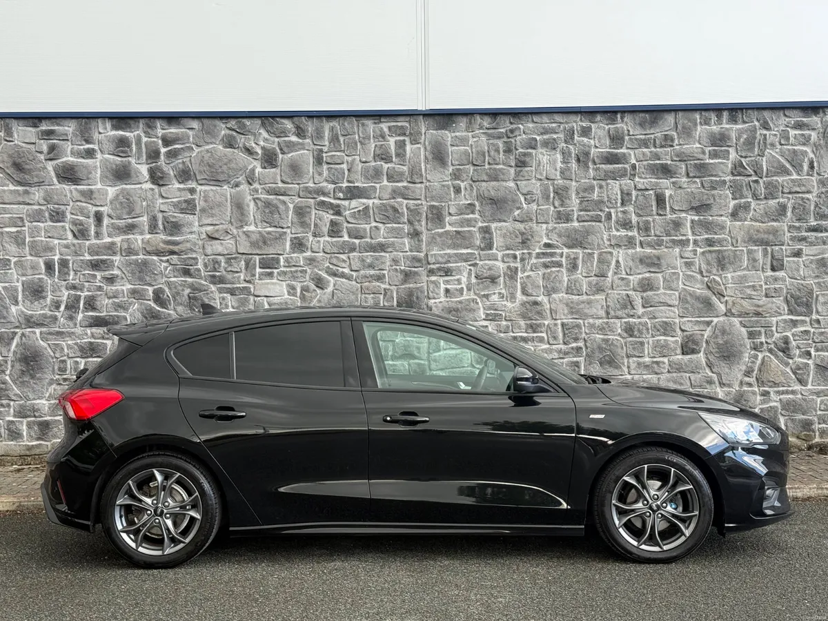 2021 Ford Focus ST Line 1.5D 2 seat Commercial - Image 4