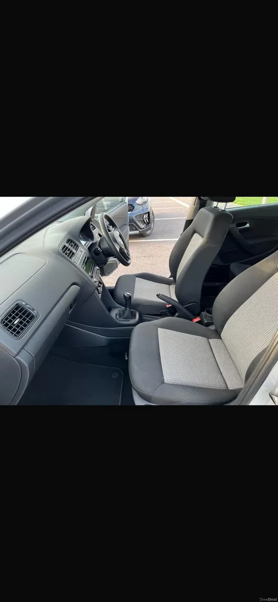 Volkswagen Polo 2010 - Image 3
