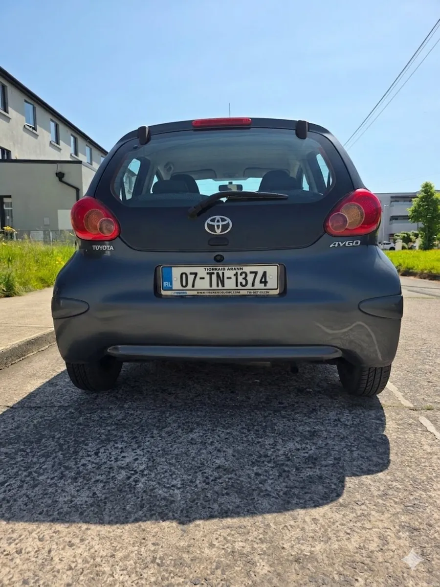 Car - Image 2