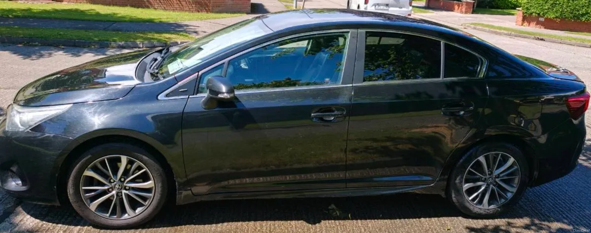 Toyota Avensis 2017 Diesel D4D Luxury Trim - Image 3