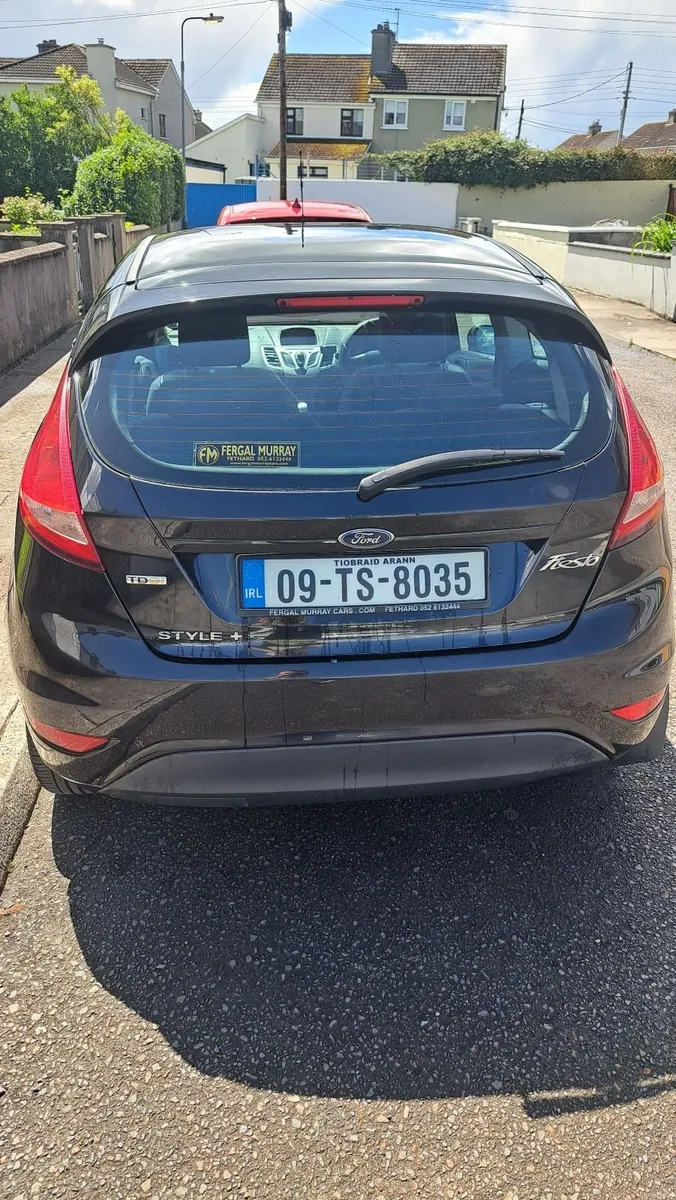 Ford Fiesta 2009 - Image 2