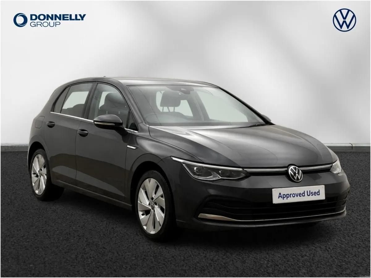 Volkswagen Golf Hatchback Style - Image 1
