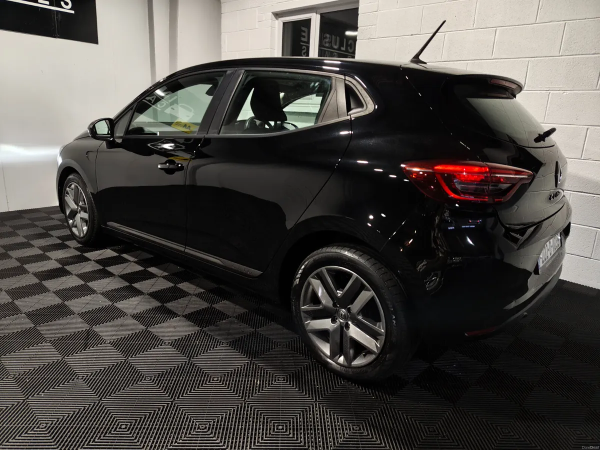 Renault Clio 2022 1.0 PETROL DYNAMIQUE SPEC EXTRAS - Image 4