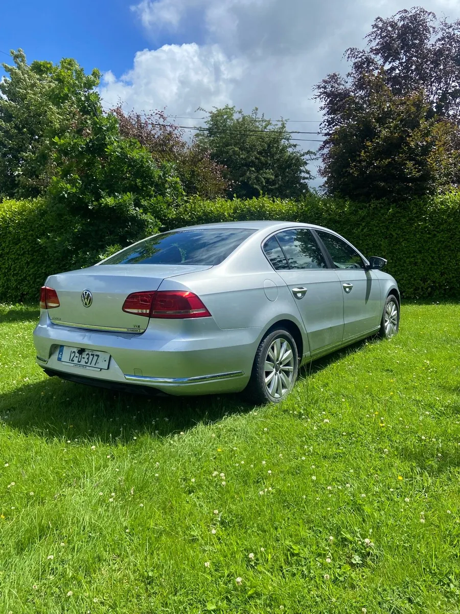 Car - Image 4