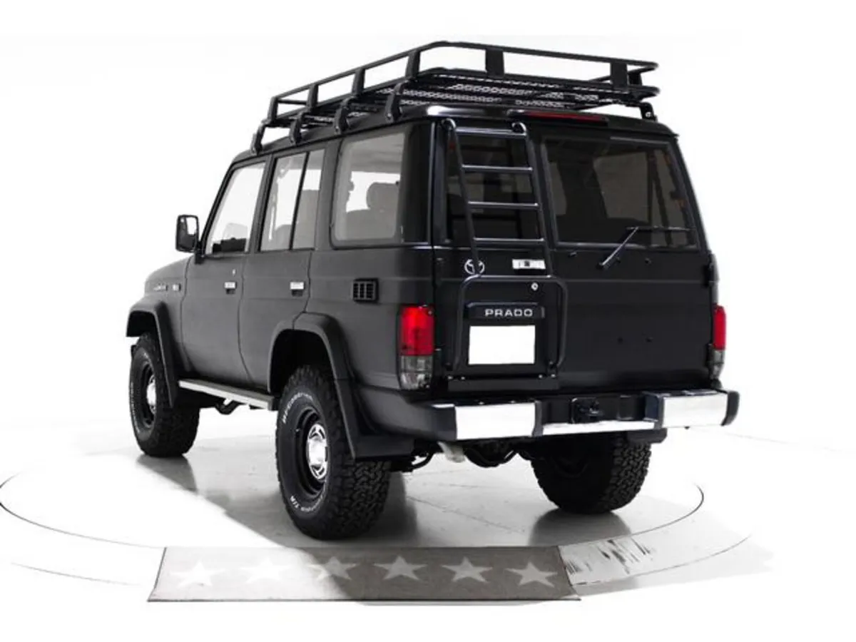 Toyota Landcruiser 3.0 Diesel 8 Seats Auto - Image 6
